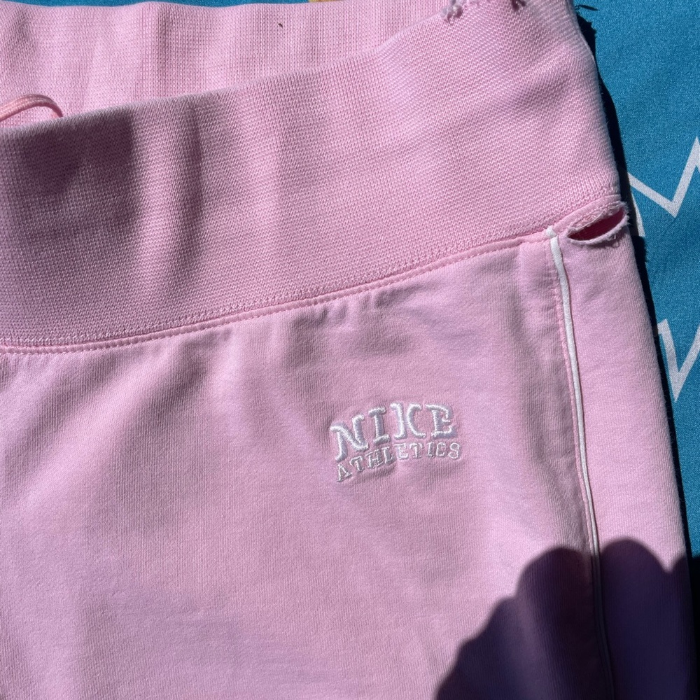 Nike Bundle Includes Two Nike Items. - image 8